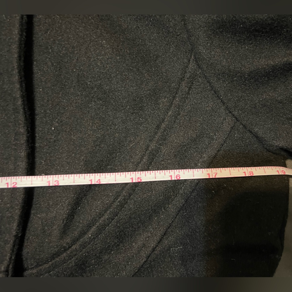 Wool coat - Picture 9 of 10